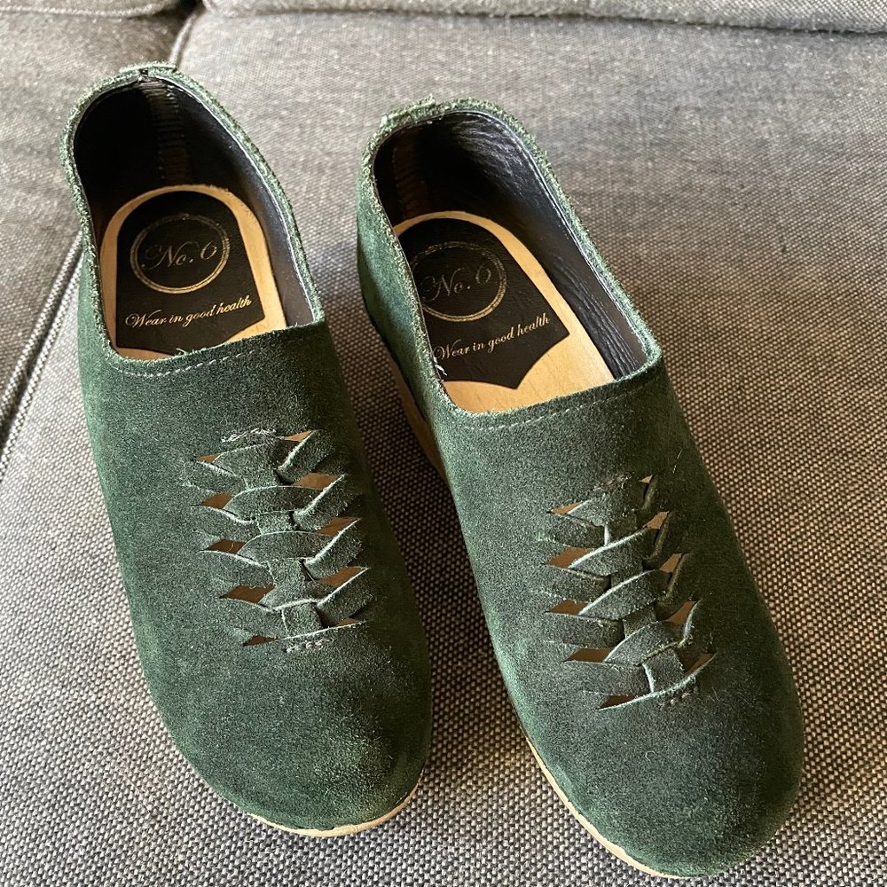 No.6 Issa Closed Back Clog on Mid Wedge in Clover Suede size 36